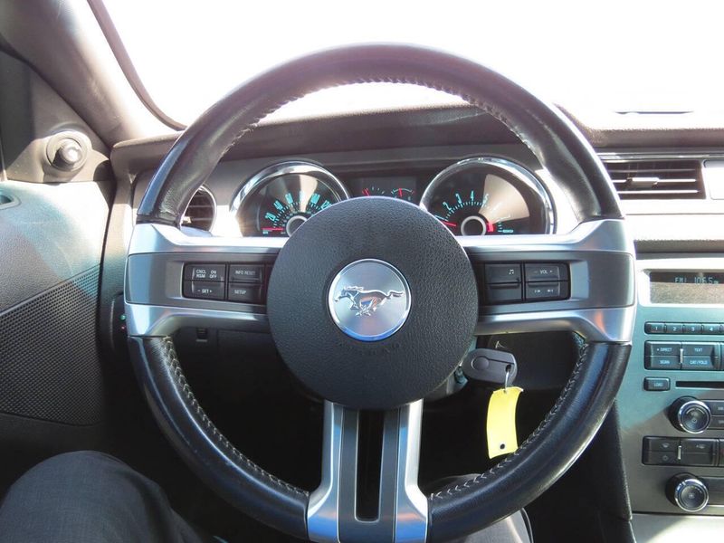 Used 2013 Ford Mustang GT 2dr FastbackImage 10