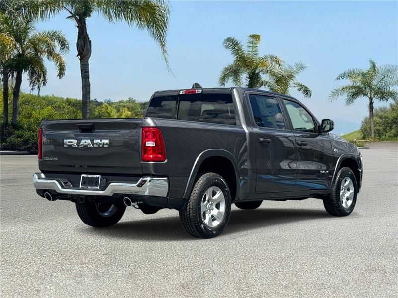 New 2026 RAM 1500 Big Horn Crew Cab 4x2 5'7' Box