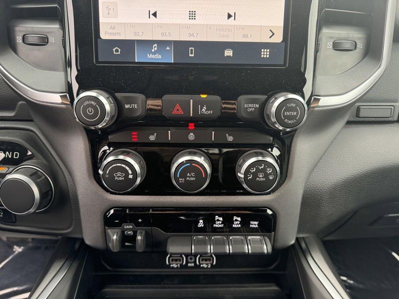 2025 RAM 1500 Big HornImage 23
