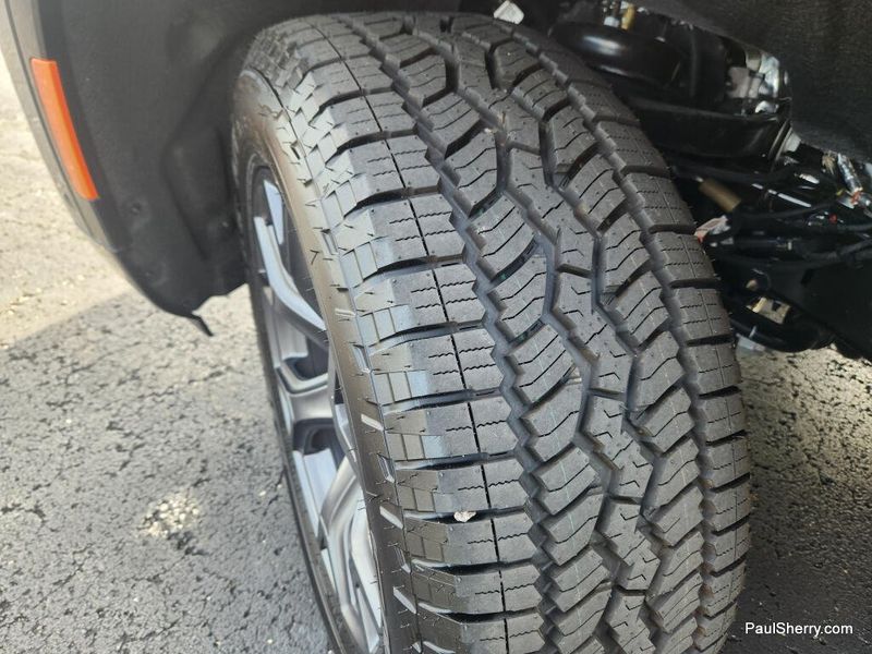 2026 Jeep Grand Wagoneer Upland 4x4