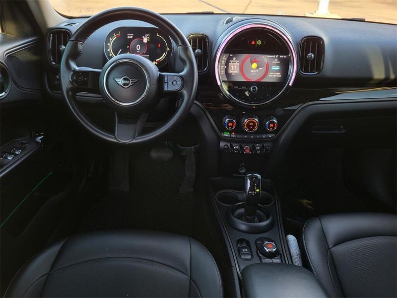 2022 MINI Countryman BaseImage 27