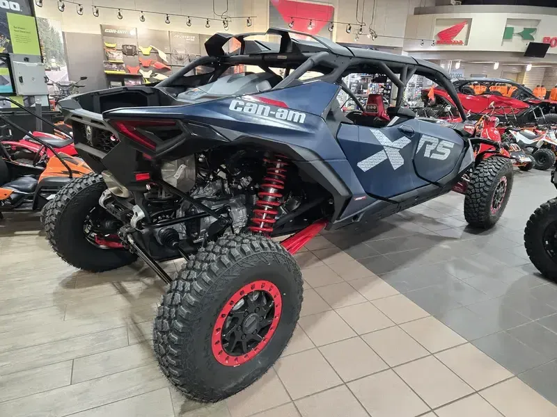 NEW 2026 CAN-AM MAVERICK R MAX X RS 999T DCT Image 4