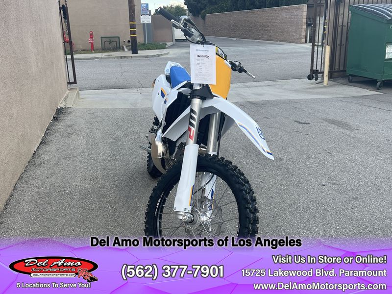 2023 HUSQVARNA TC 250 HERITAGE  in a WHITE exterior color. Del Amo Motorsports of Los Angeles (562) 262-9181 delamomotorsports.com 