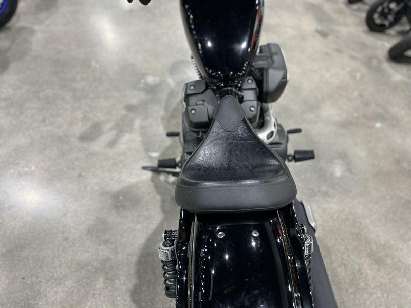Used 2016 Yamaha Bolt Image 4