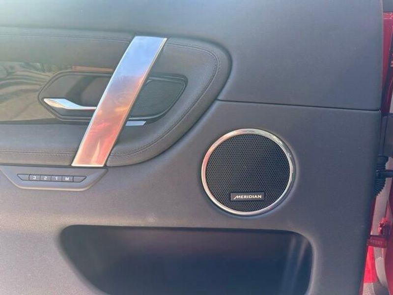 2025 Land Rover Discovery Sport S
