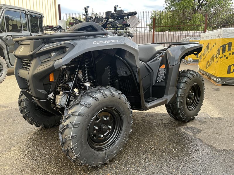 2025 Can-Am Outlander Image 3