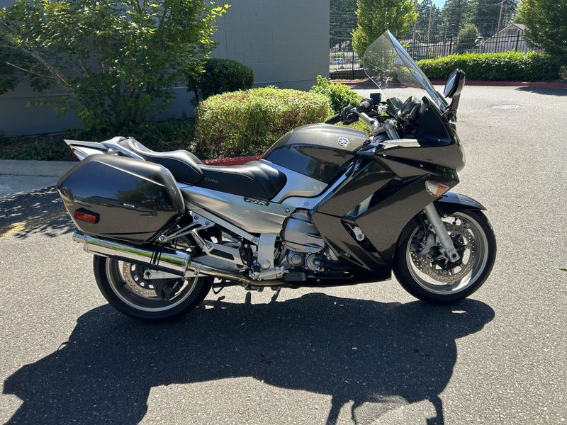 Used 2009 Yamaha FJR1300ES 
