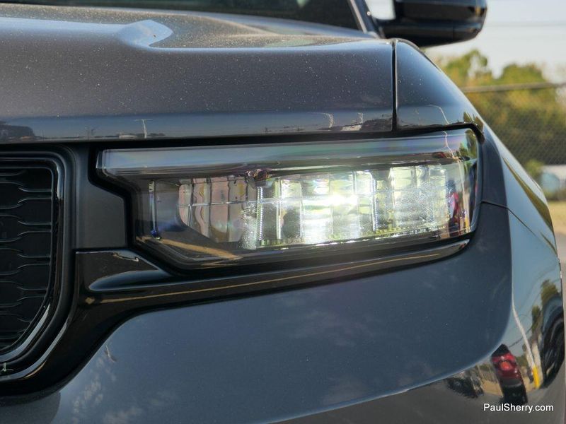 Used 2024 Jeep Grand Cherokee L Limited Black