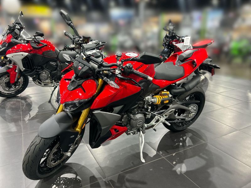 New 2025 Ducati PANIGALE V2 S 896 Image 20