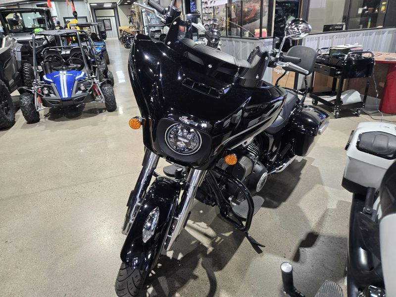 Used 2022 Indian Motorcycle CHIEFTAIN BLACK METALLIC 49ST BASE Image 24