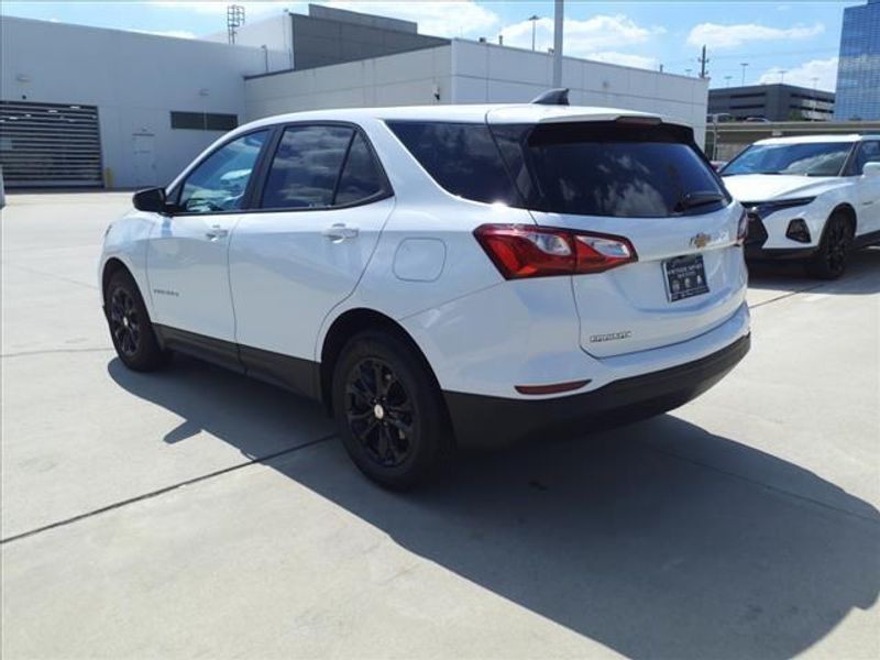 2021 Chevrolet Equinox LSImage 24