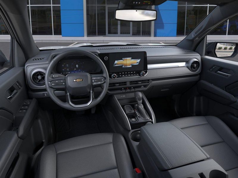 New 2025 Chevrolet Colorado 2WD LTImage 15