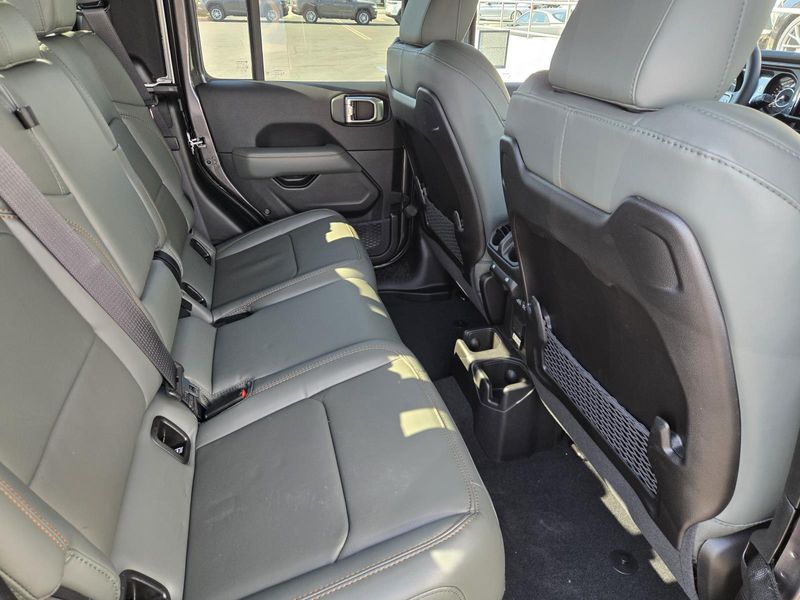 New 2026 Jeep Gladiator Mojave X 4x4