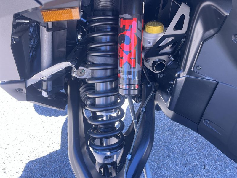 New 2026 Polaris RZR PRO R 4 ULTIMATE Image 24