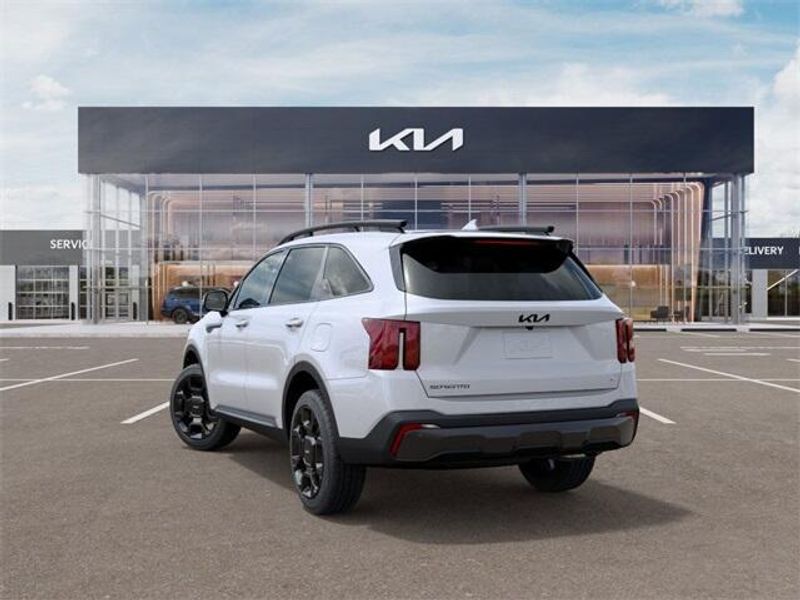 2025 Kia Sorento X-Line SXImage 4