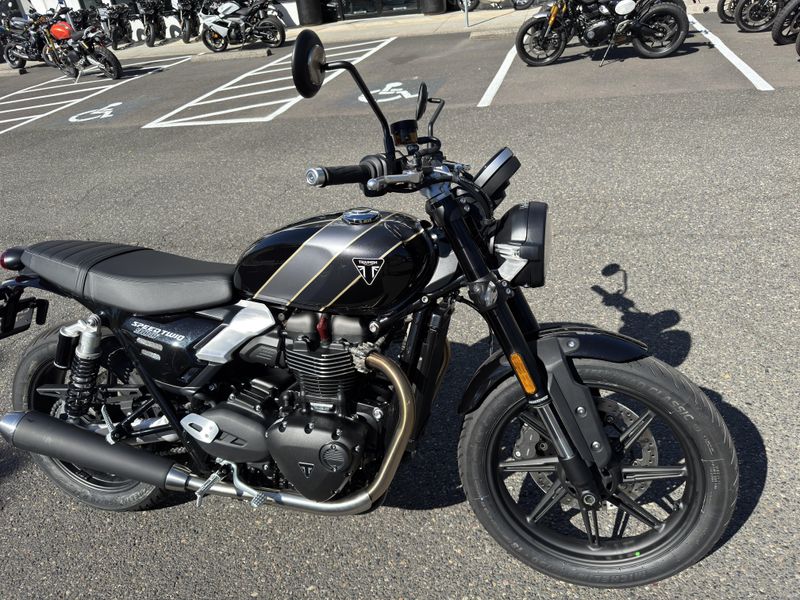 2025 Triumph Speed Twin 900 - PHANTOM BLACK 