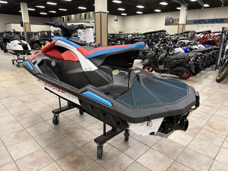 New 2025 Yamaha JETBLASTER DLX (3UP) Image 15