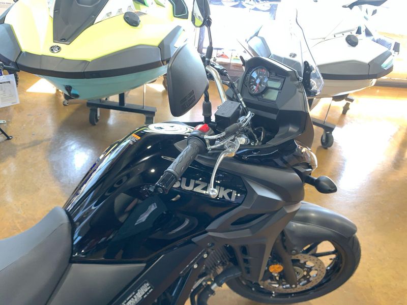 New 2025 Suzuki V-STROM 650 Image 13