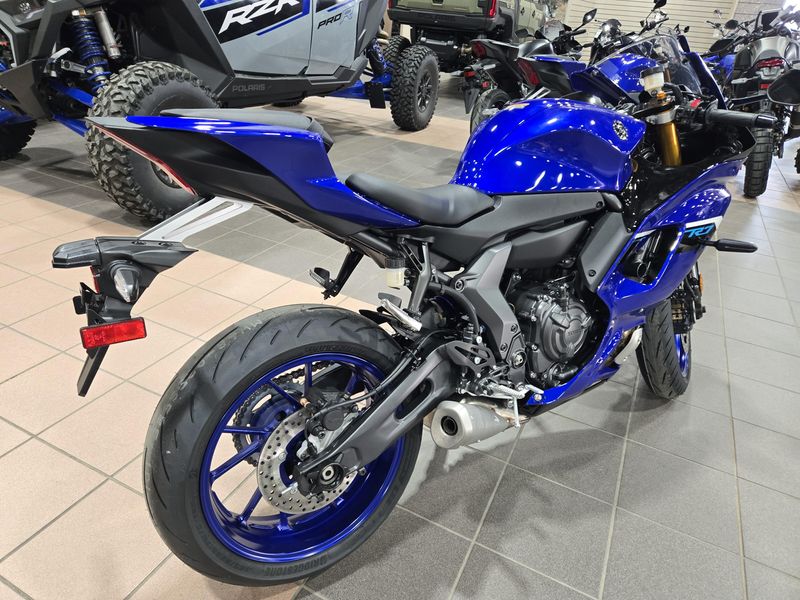 2025 Yamaha YZFR7 TEAM BLUE Image 5