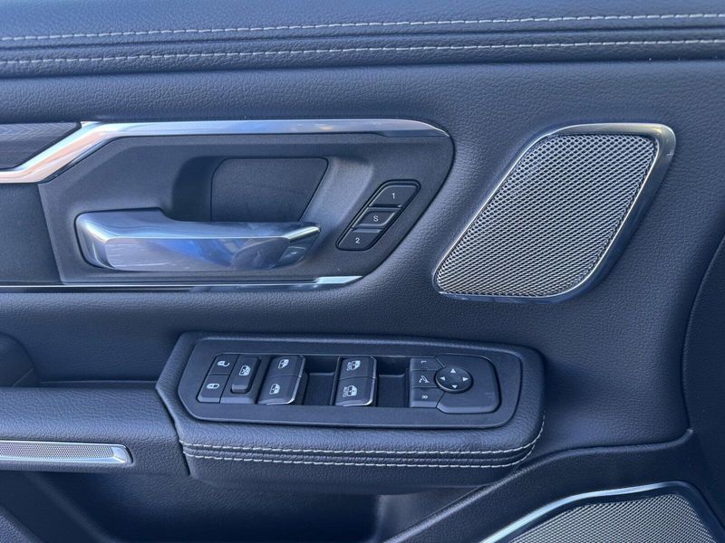 2025 RAM 1500 LaramieImage 16