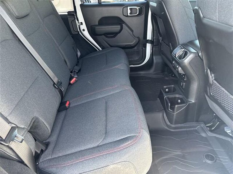 New 2025 Jeep Wrangler 4-door RubiconImage 14