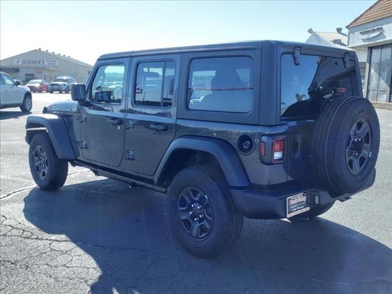 2025 Jeep Wrangler SportImage 4