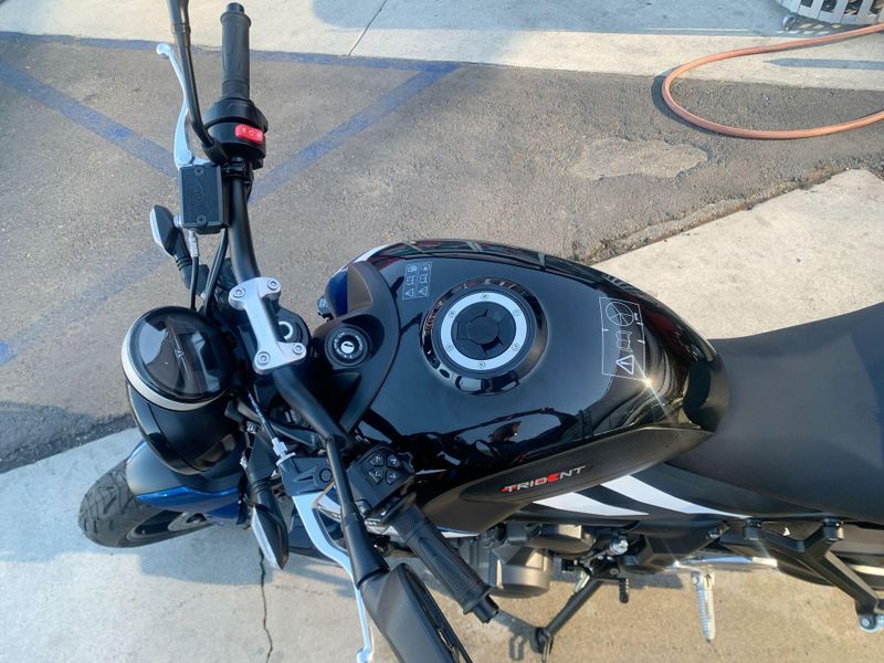 New 2025 Triumph TRIDENT 660 Image 24