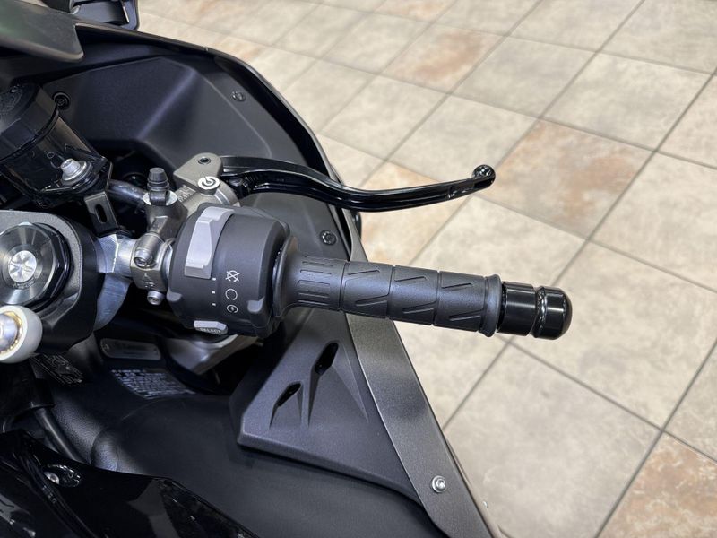 New 2026 Kawasaki NINJA ZX-10R Image 24