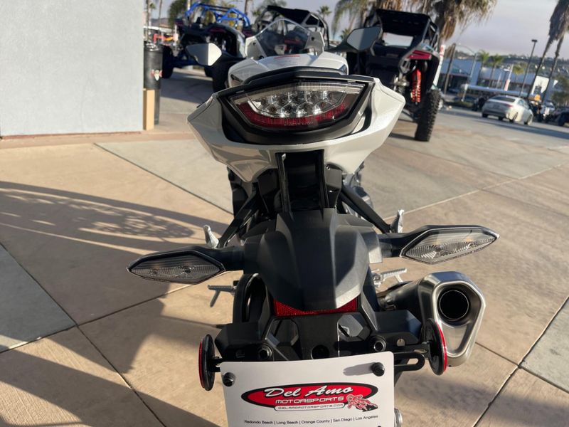New 2025 Honda CBR1000RR Image 8
