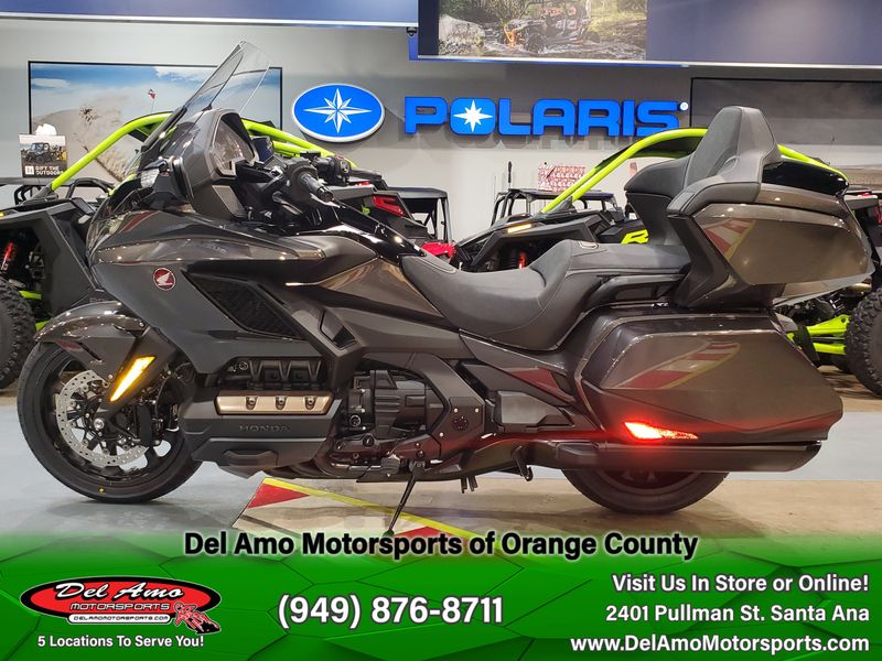 2024 Honda GOLDWING TOUR DCTImage 6