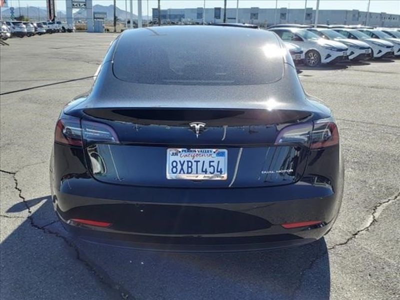 2021 Tesla Model 3 Long RangeImage 4