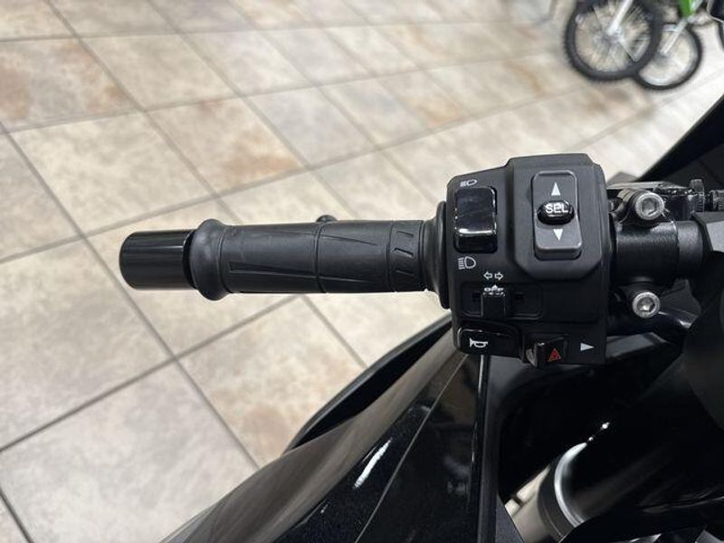 New 2026 Kawasaki NINJA ZX-6R ABS Image 18