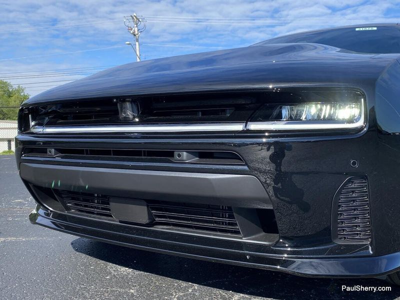 New 2026 Dodge Charger R/T Plus 4-door Awd