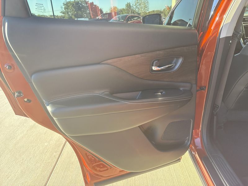 Used 2021 Nissan Murano PlatinumImage 11