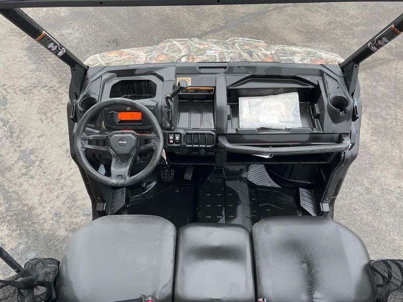 New 2025 Can-Am DEFENDER DPS 62 HD9 