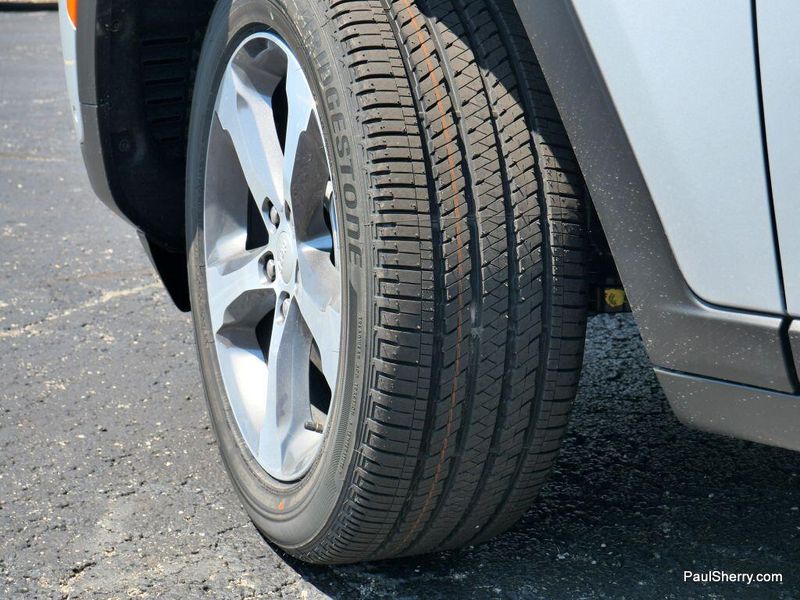 New 2025 Jeep Grand Cherokee Limited 4x4