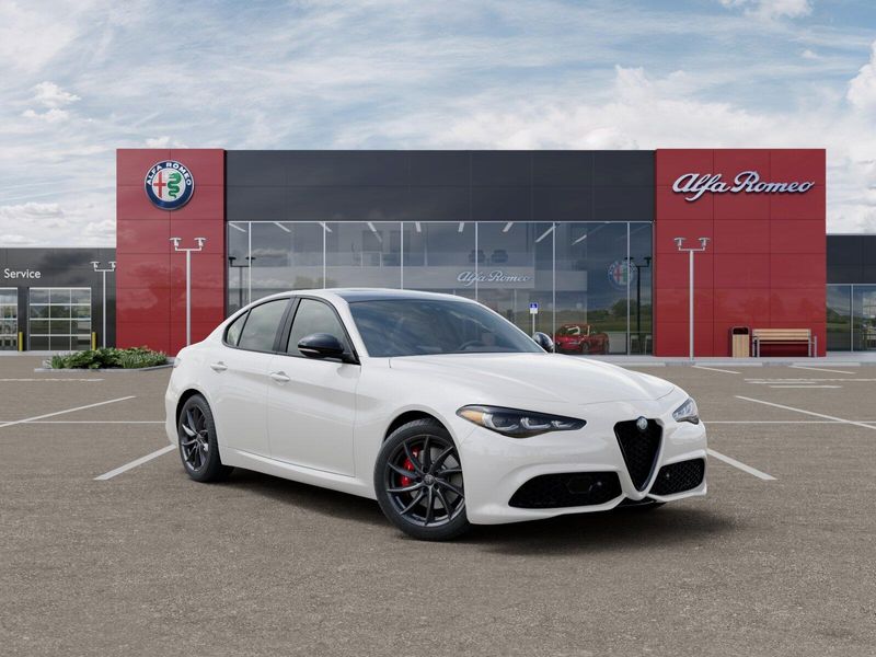 New 2025 Alfa Romeo Giulia AwdImage 22