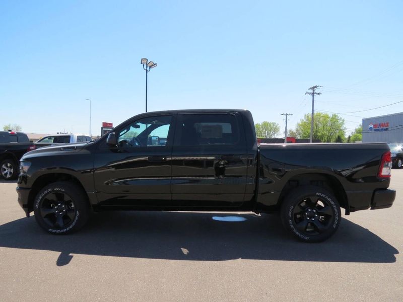 2023 RAM 1500 Tradesman 4x4 4dr Crew Cab 5.6 ft. SB PickupImage 5