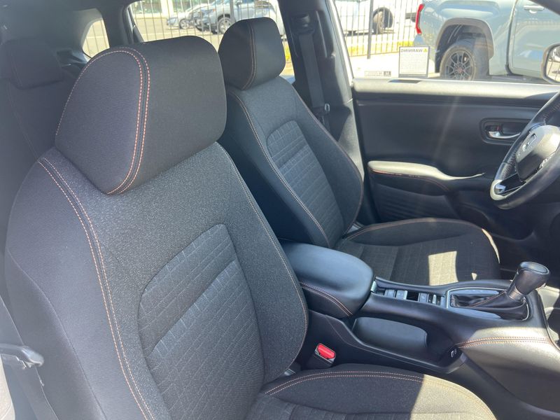 Used 2023 Honda HR-V SportImage 27