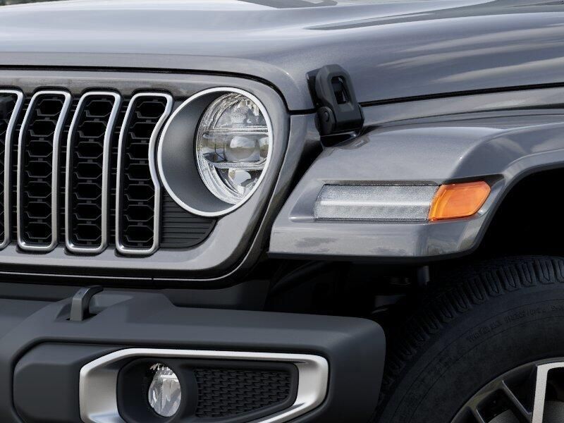 New 2026 Jeep Wrangler 4-door SaharaImage 10