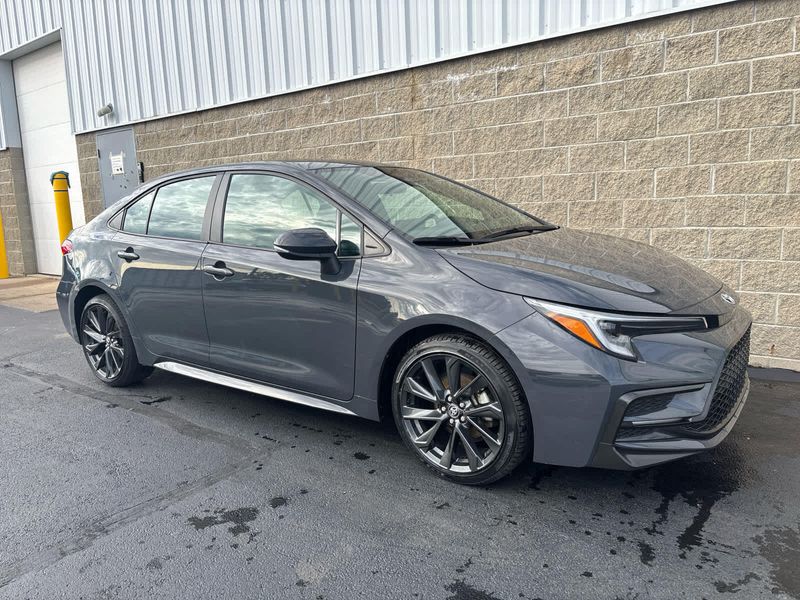 2024 Toyota Corolla SE photo 4