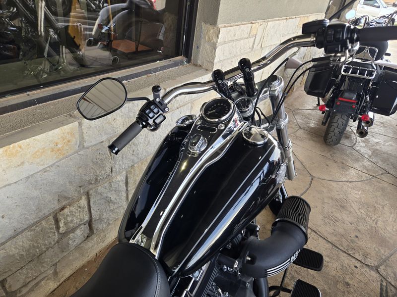 USED 2015 HARLEY DYNA WIDE GLIDE Image 5