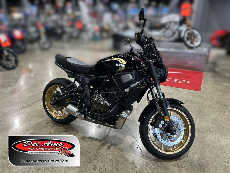 2023 Yamaha XSR700 Image 1