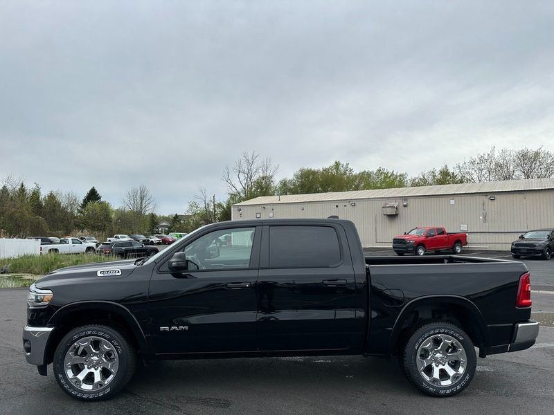 2025 RAM 1500 Big Horn Crew Cab 4x4 5