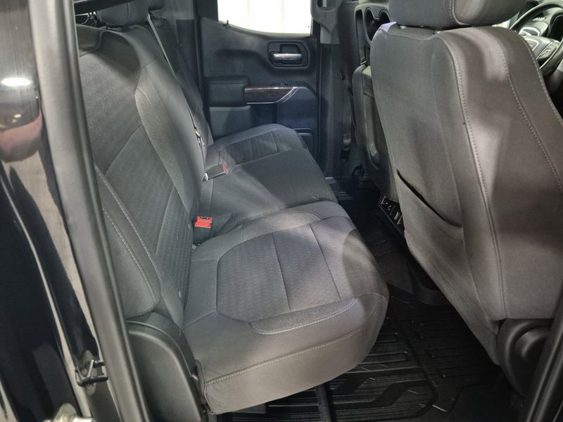 Used 2021 GMC Sierra 1500 ElevationImage 8
