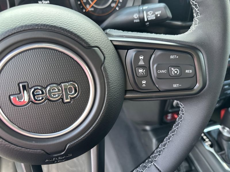 New 2025 Jeep Gladiator Rubicon X 4x4Image 25