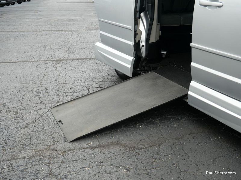 Used 2012 Dodge Grand Caravan SXT