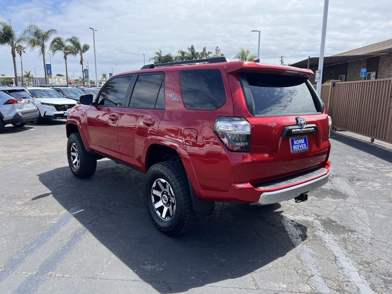 2019 Toyota 4Runner TRD Off Road PremiumImage 2