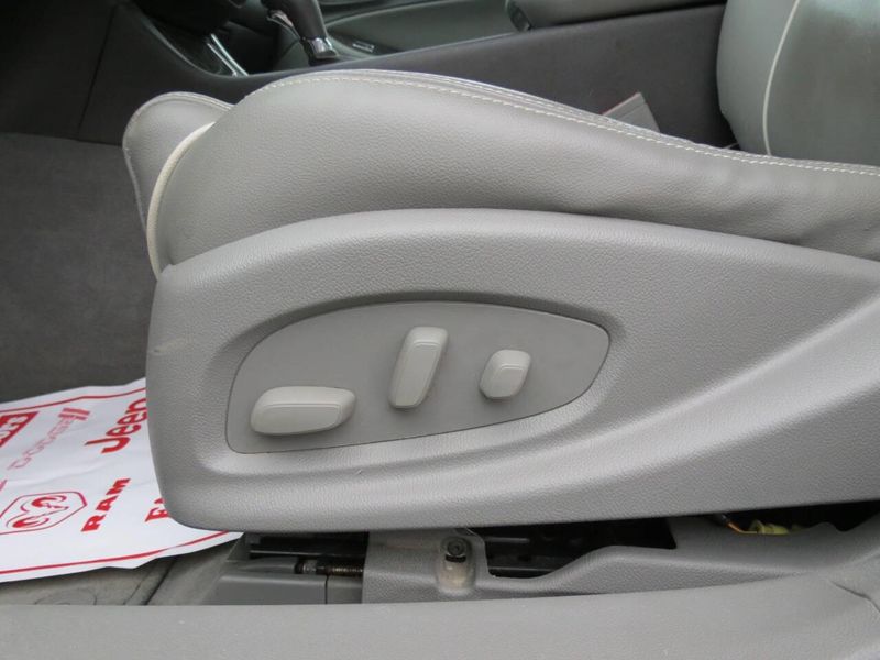 2015 Chevrolet Impala LTZ 4dr Sedan w/2LZImage 11