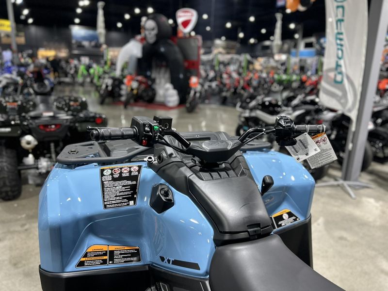 New 2026 Can-Am OUTLANDER MAX XT 700 Image 2